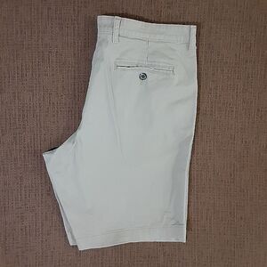 SZ 34 GEORGE FLAT FRONT SHORTS